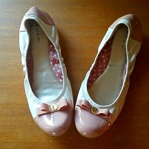 TAHARI | flats | 8M